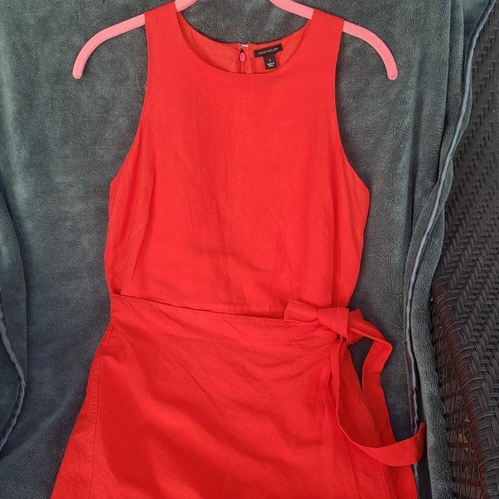 Flattering Ann Taylor Linen/Rayon Blend Wrap Dress